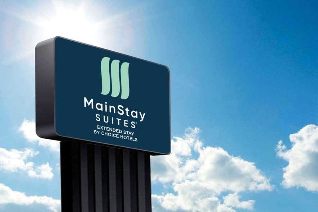 Mainstay Suites St Louis Airport Бриджтон Экстерьер фото