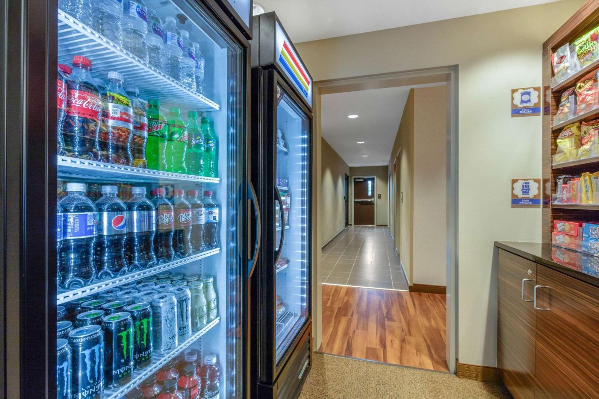 Mainstay Suites St Louis Airport Бриджтон Экстерьер фото